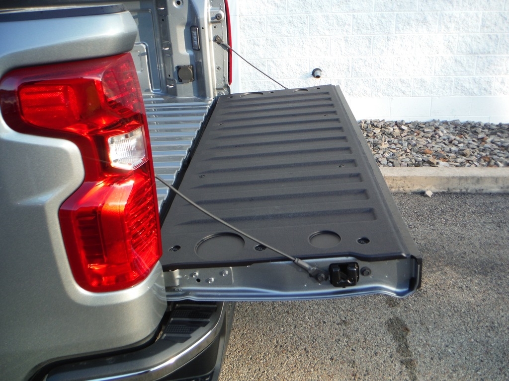 2026 Chevrolet Silverado 1500 image 14