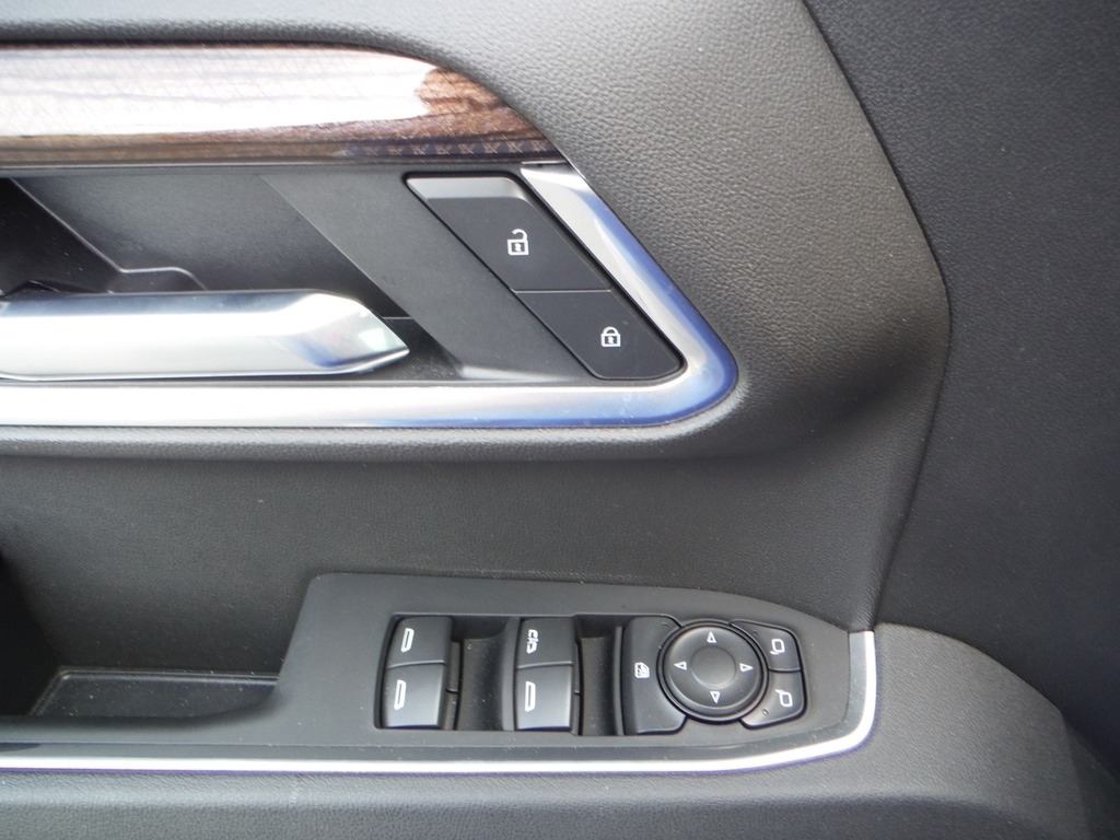 2026 Chevrolet Silverado 1500 image 16