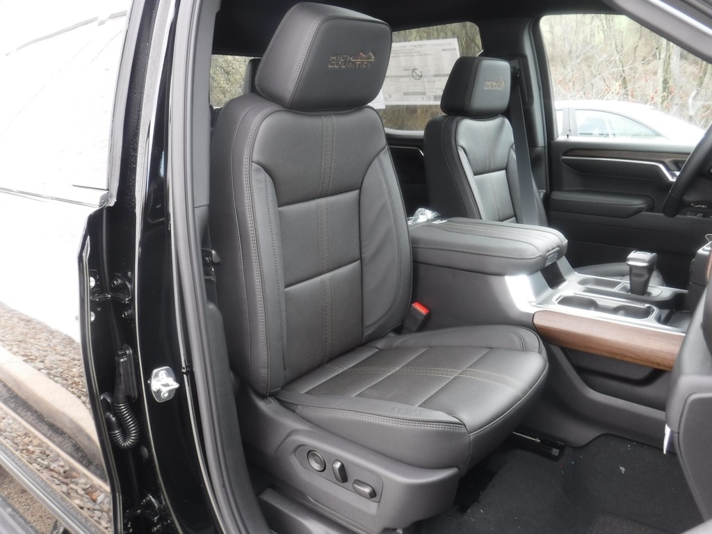 2026 Chevrolet Silverado 1500 image 32