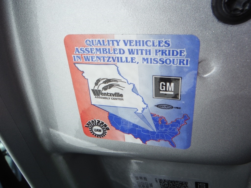 2026 Chevrolet Express image 27