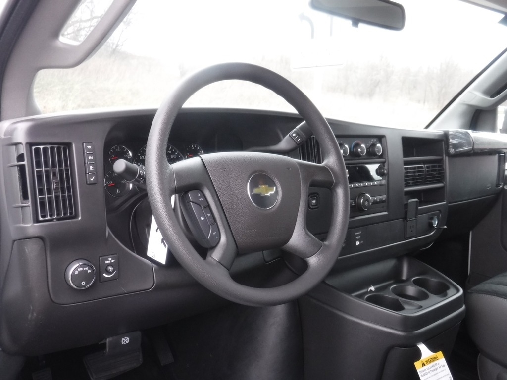 2026 Chevrolet Express image 11
