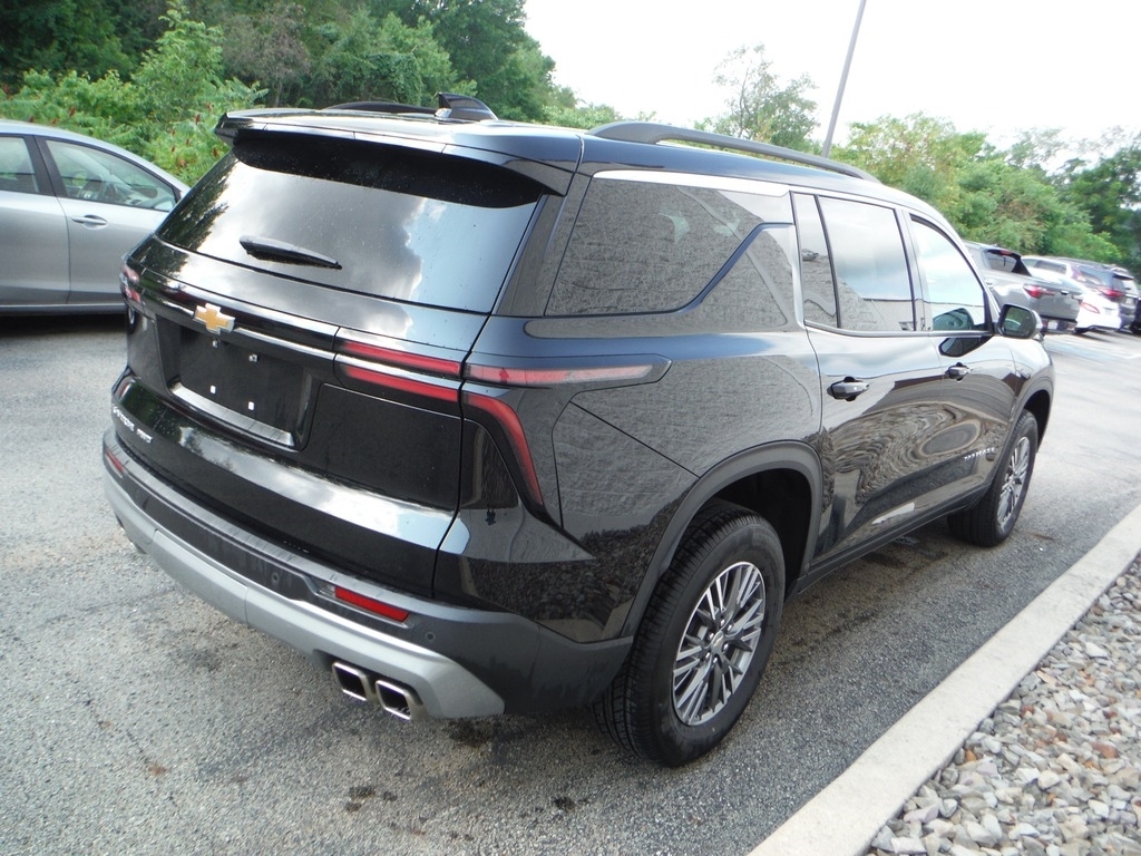 2025 Chevrolet Traverse image 7