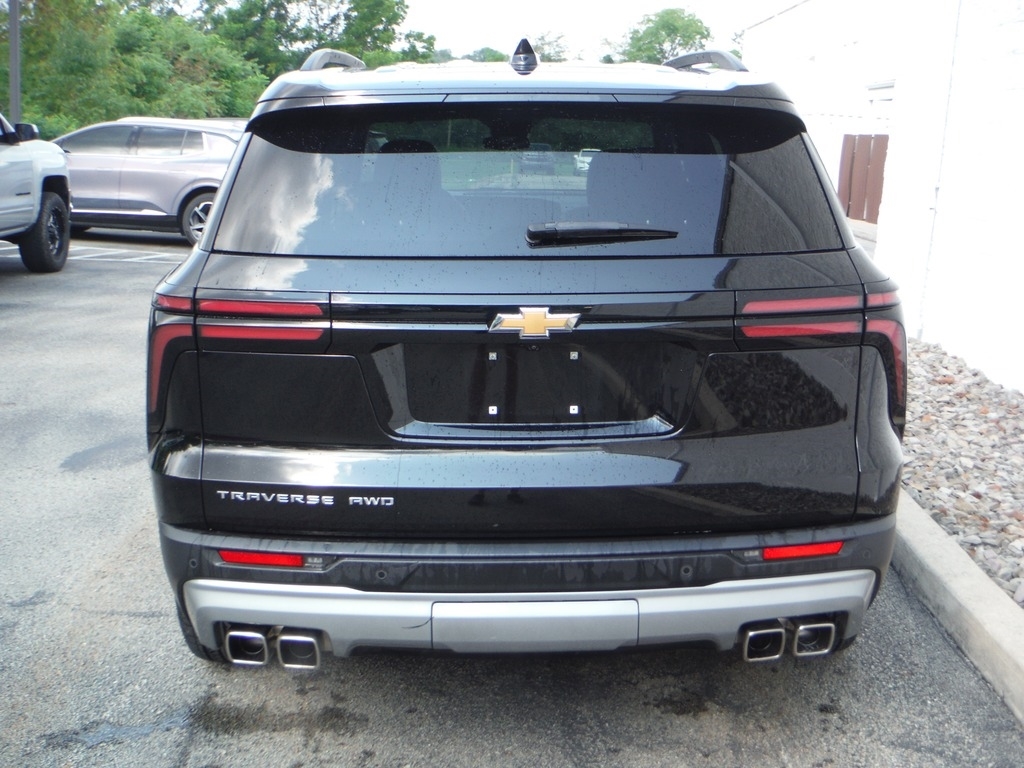 2025 Chevrolet Traverse image 8