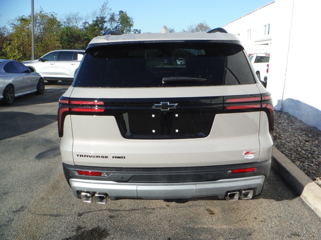 2027 Chevrolet Traverse image 11