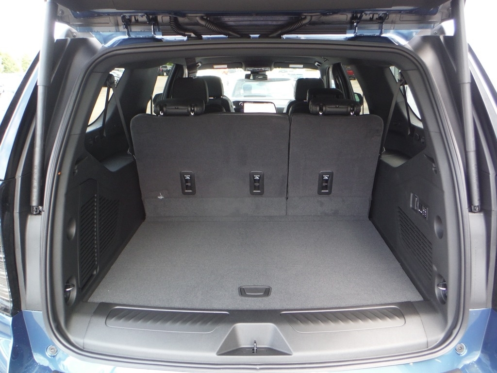 2026 Chevrolet Suburban image 40