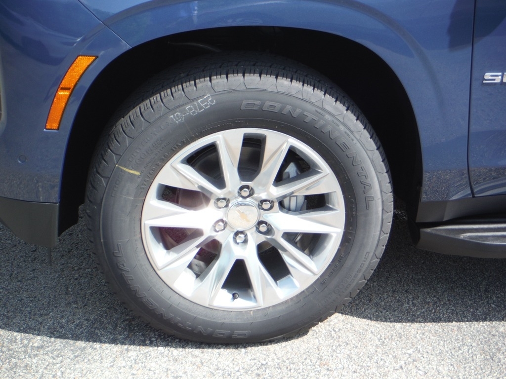 2026 Chevrolet Suburban image 5