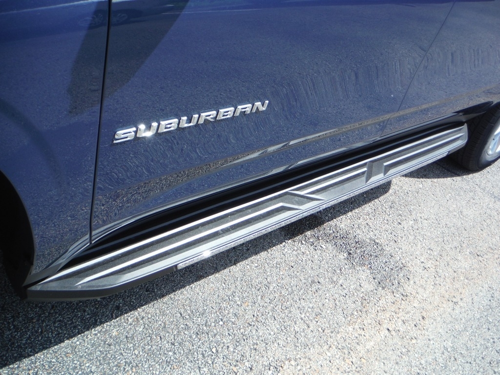 2026 Chevrolet Suburban image 6