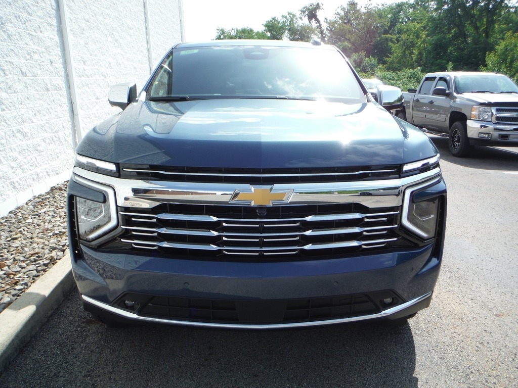 2026 Chevrolet Suburban image 7