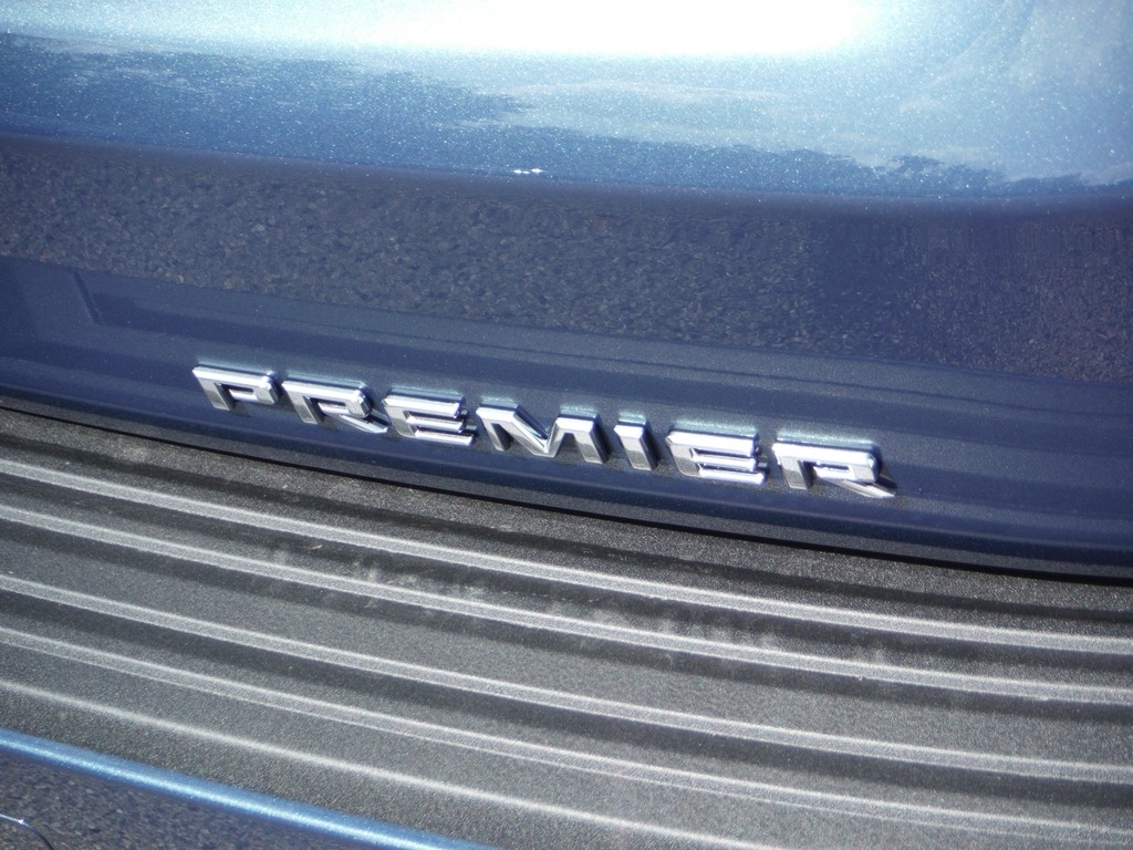 2026 Chevrolet Suburban image 10