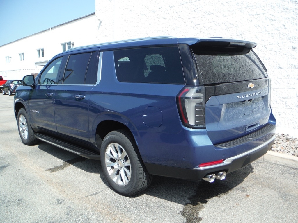 2026 Chevrolet Suburban image 12