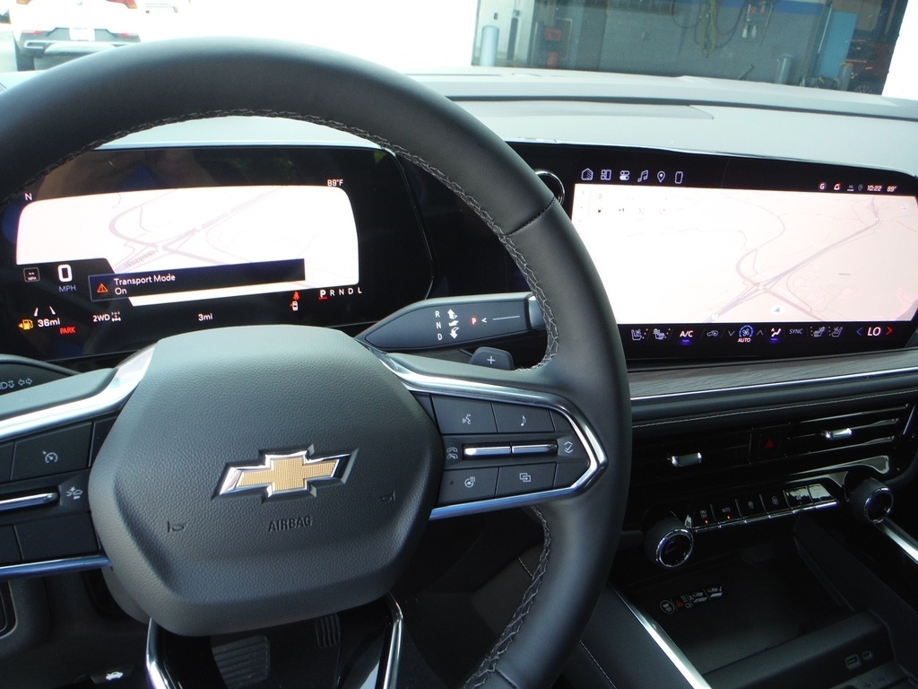 2026 Chevrolet Suburban image 25