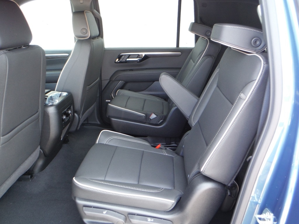2026 Chevrolet Suburban image 44