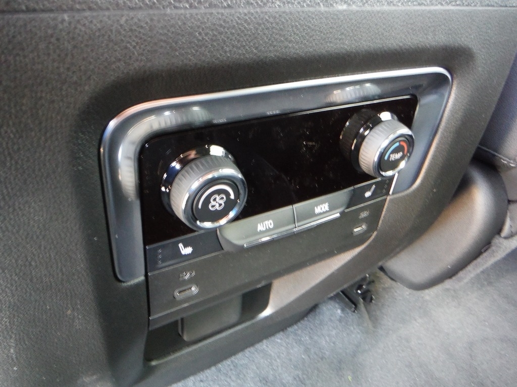 2026 Chevrolet Suburban image 45