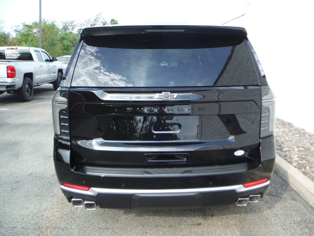 2026 Chevrolet Suburban image 11