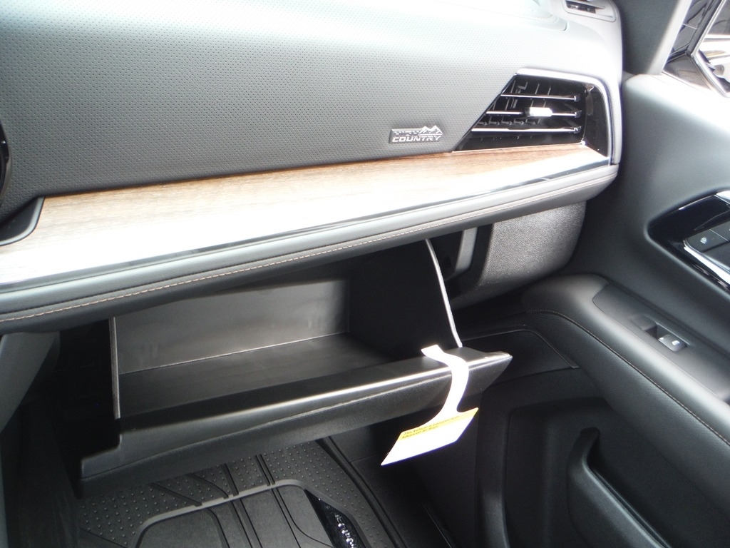 2026 Chevrolet Suburban image 44