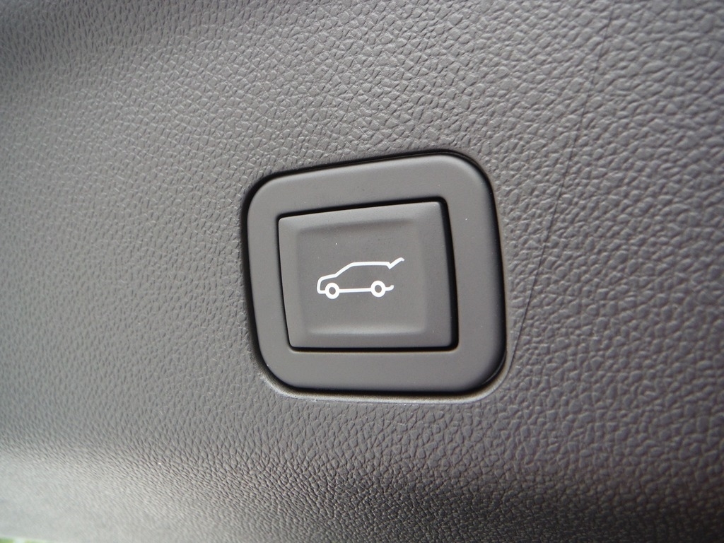 2026 Chevrolet Suburban image 63
