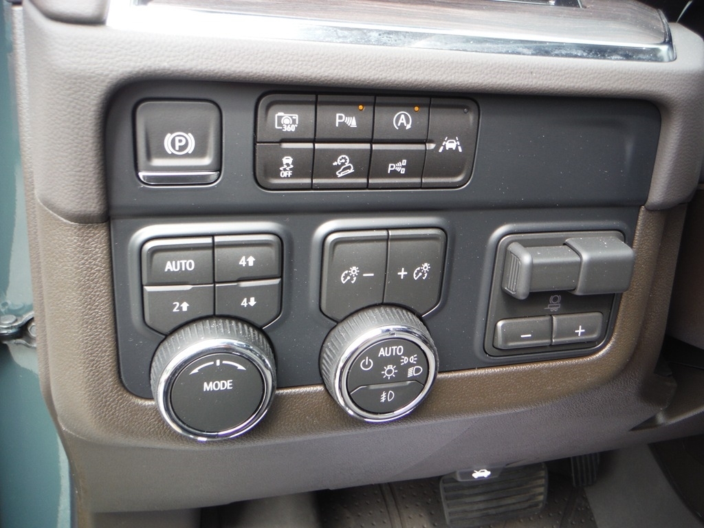 2026 Chevrolet Tahoe image 23