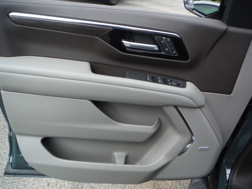 2026 Chevrolet Tahoe image 25