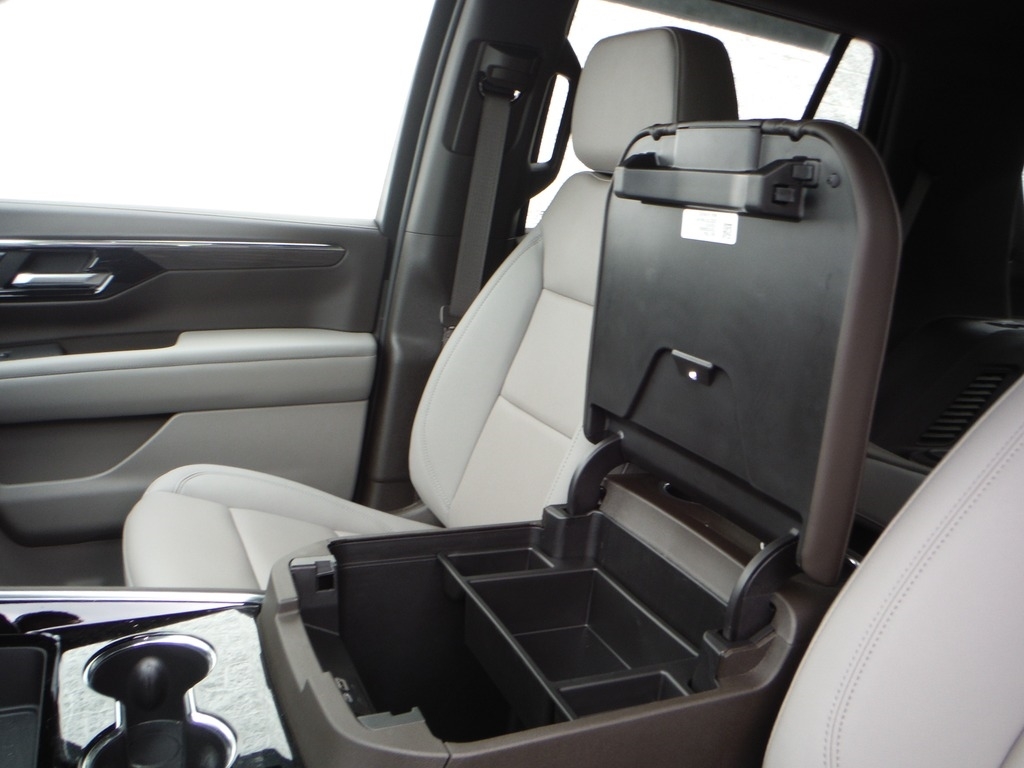 2026 Chevrolet Tahoe image 28