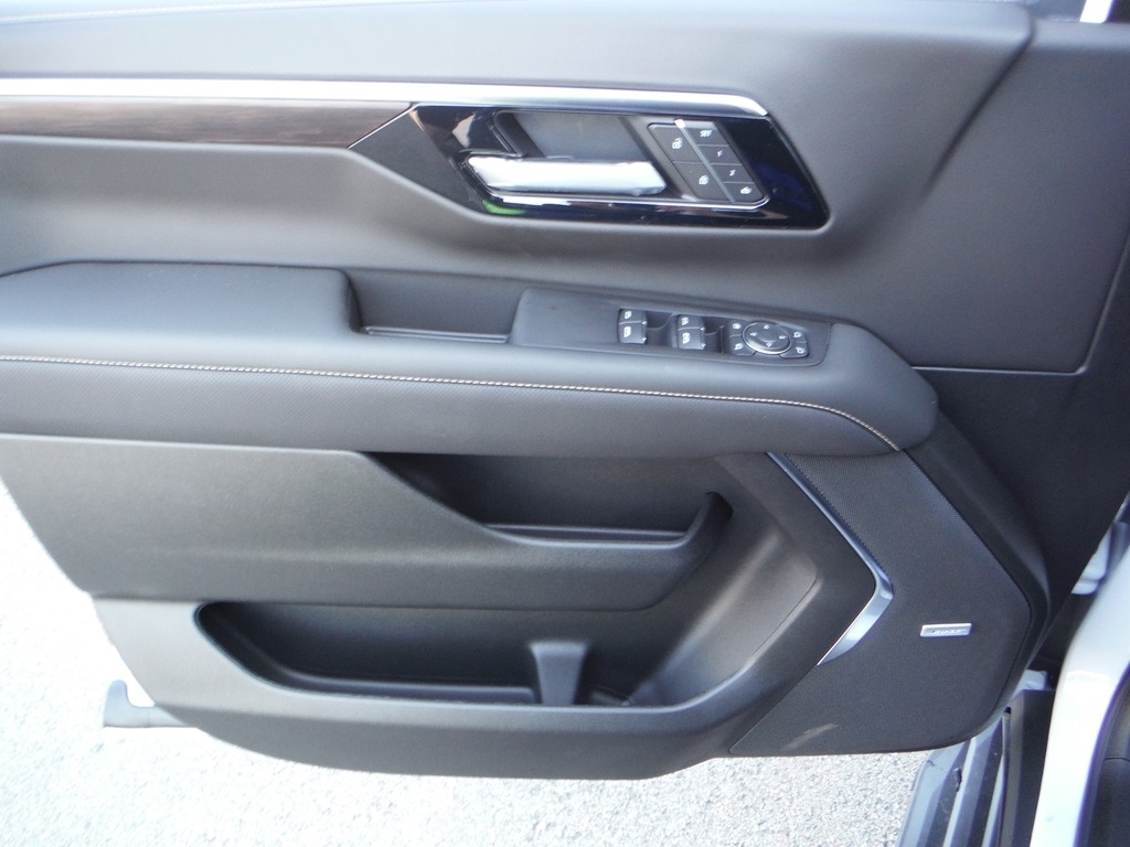 2026 Chevrolet Tahoe image 15