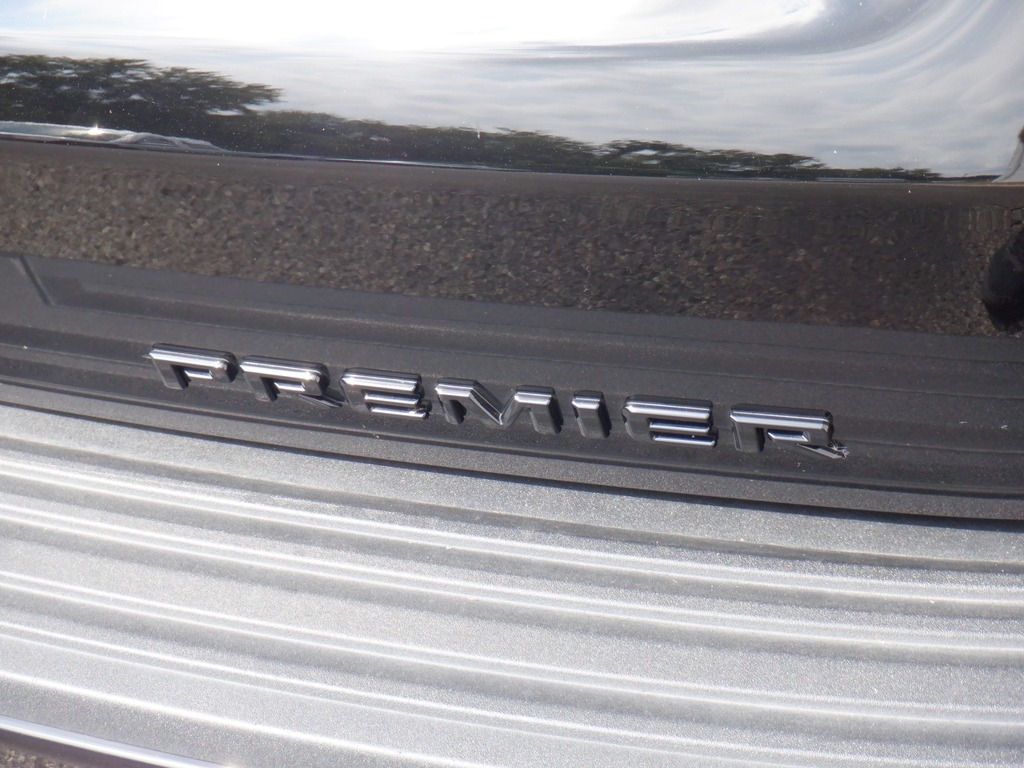 2022 Chevrolet Tahoe image 10