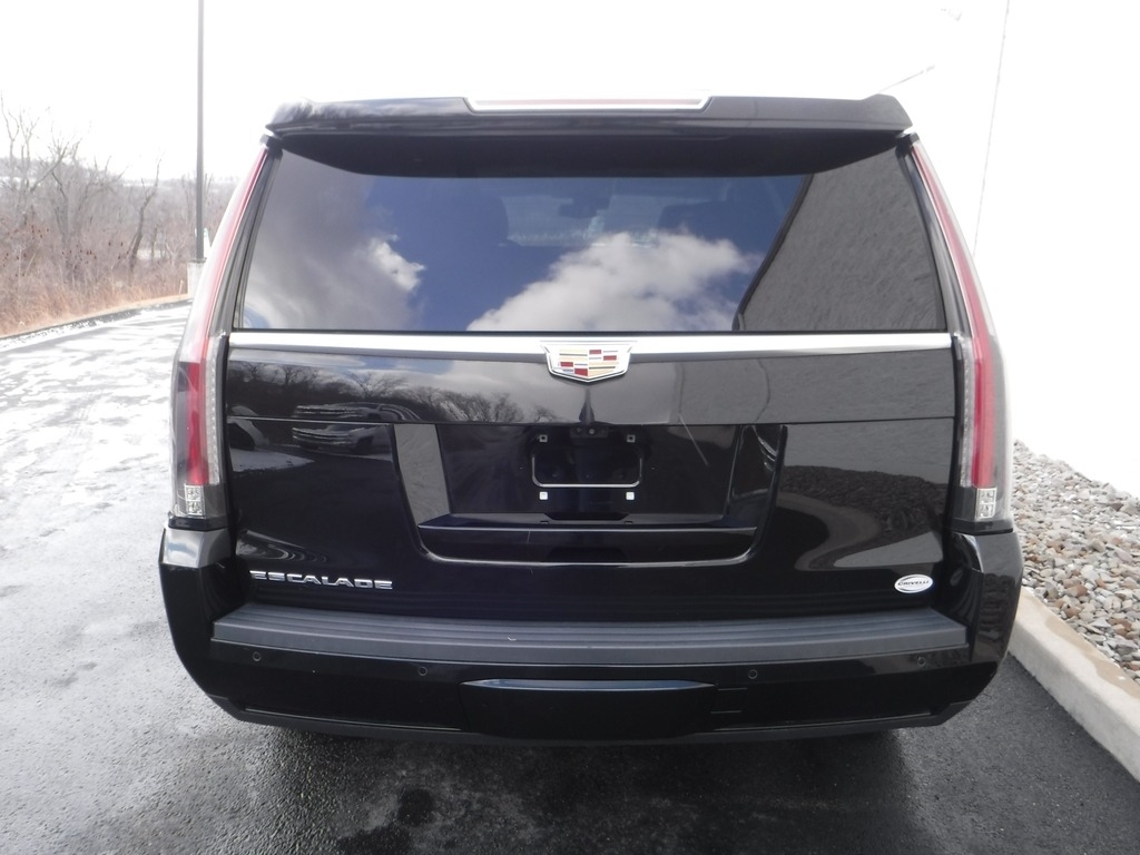 2019 Cadillac Escalade image 10