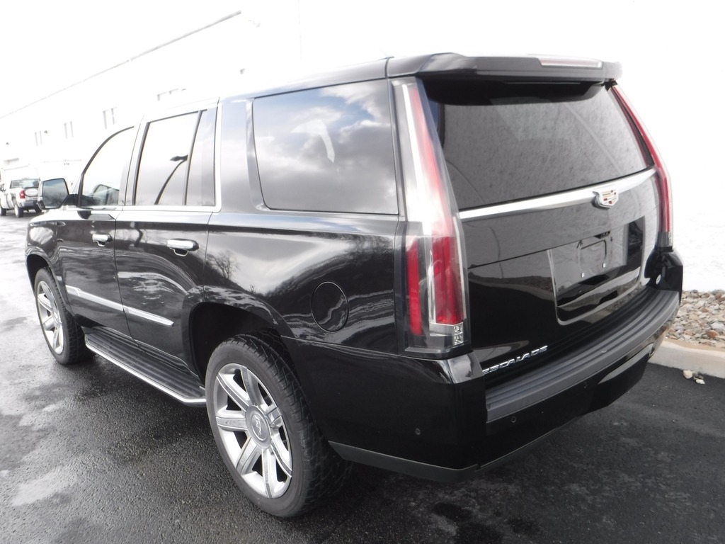 2019 Cadillac Escalade image 11