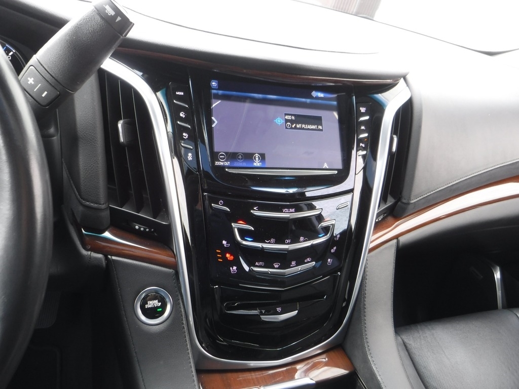 2019 Cadillac Escalade image 26