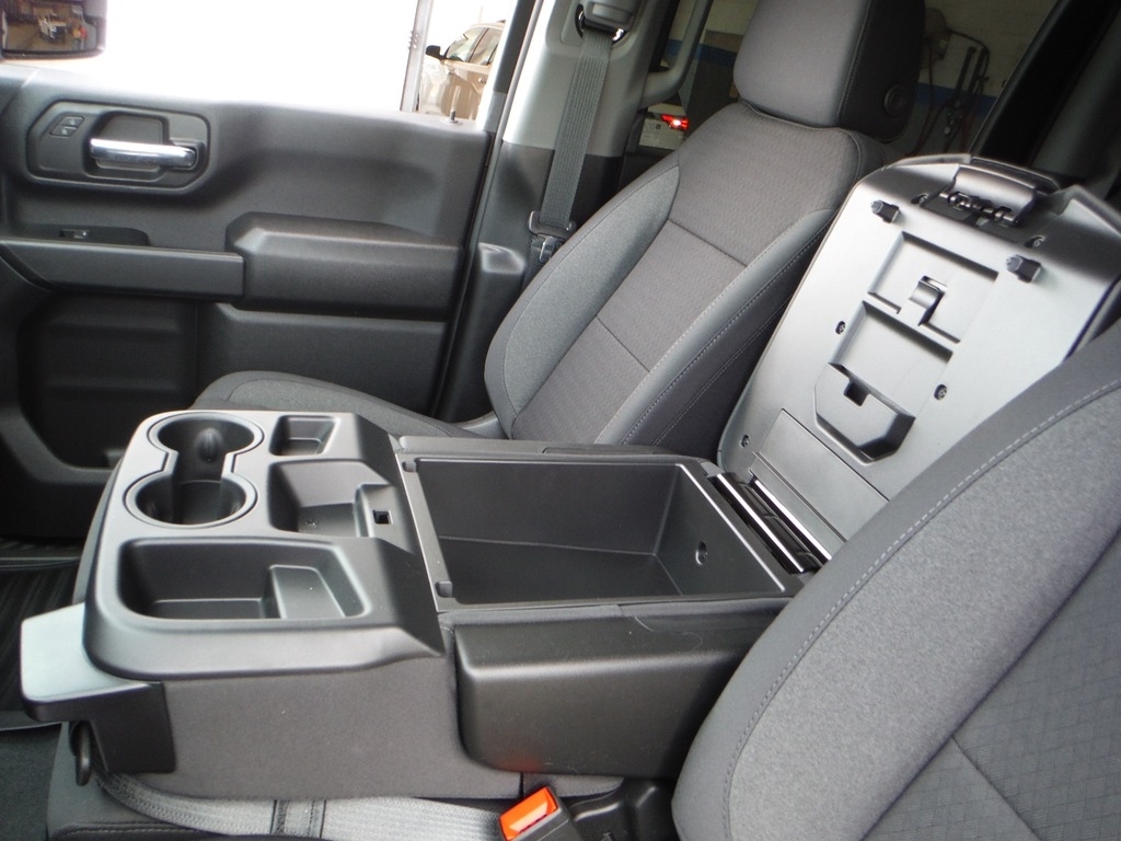 2026 Chevrolet Silverado 2500HD image 27