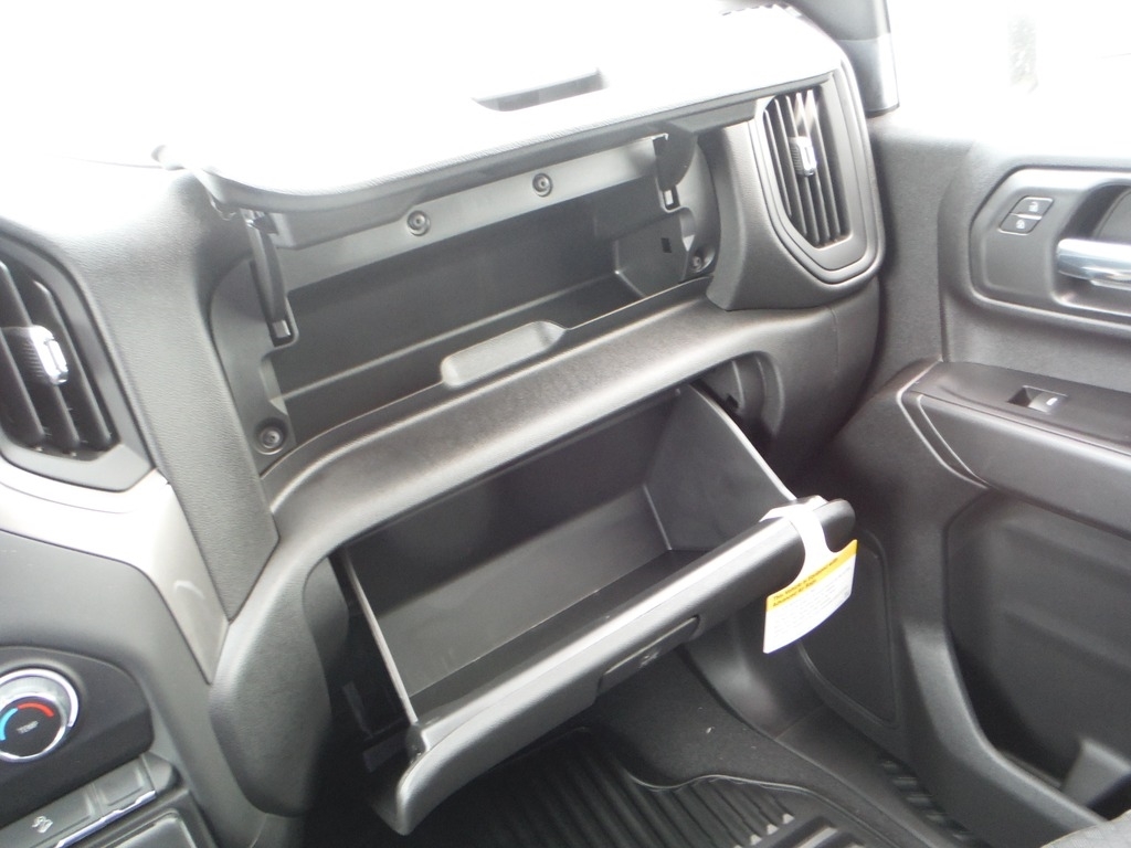 2026 Chevrolet Silverado 2500HD image 37