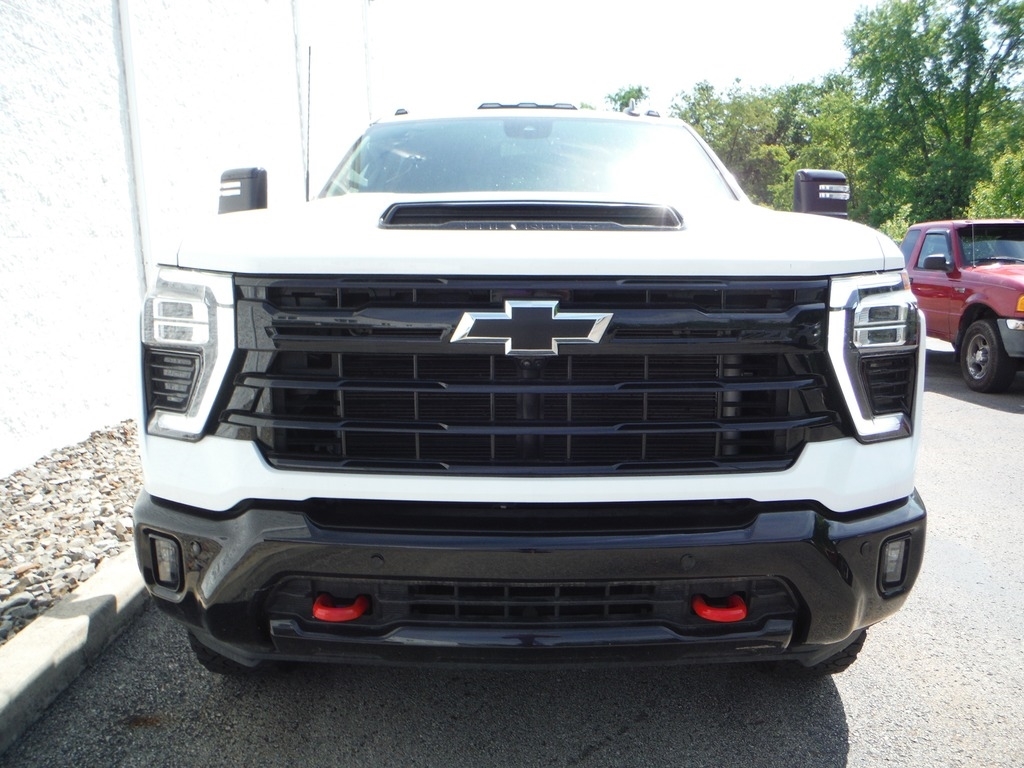2025 Chevrolet Silverado 2500HD image 7