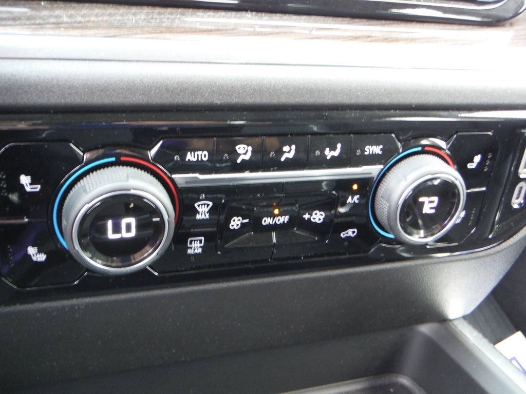2025 Chevrolet Silverado 2500HD image 28