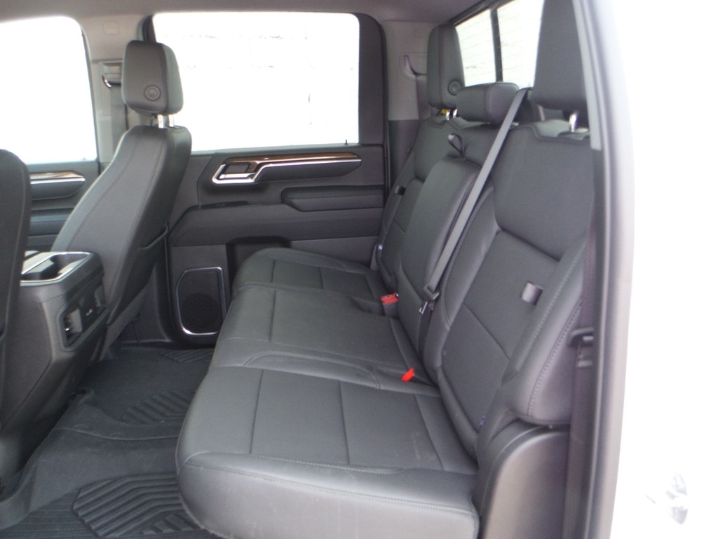 2025 Chevrolet Silverado 2500HD image 47