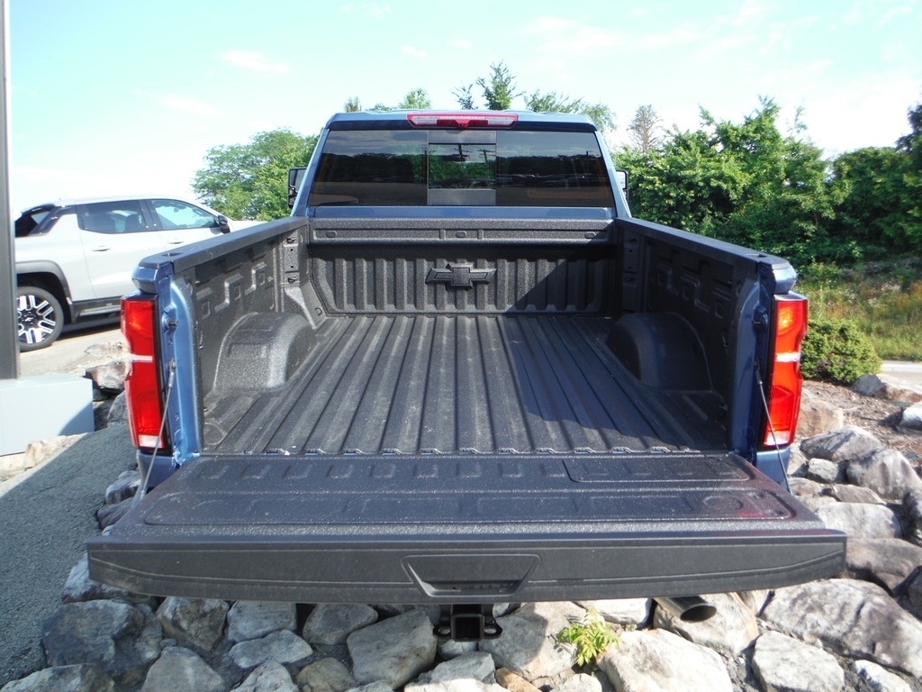 2026 Chevrolet Silverado 2500HD image 13