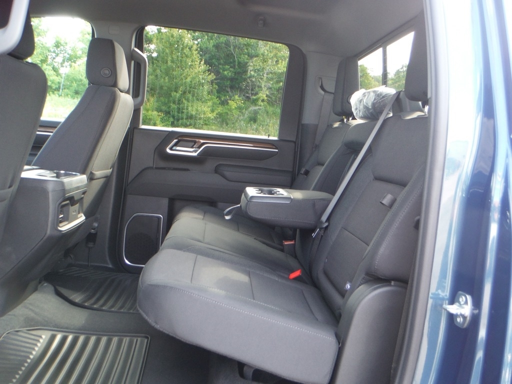 2026 Chevrolet Silverado 2500HD image 44