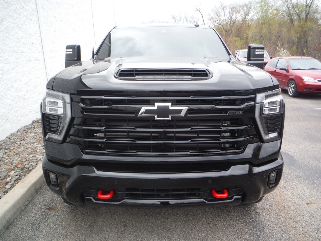 2026 Chevrolet Silverado 2500HD image 5