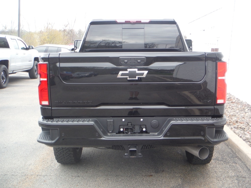 2026 Chevrolet Silverado 2500HD image 14