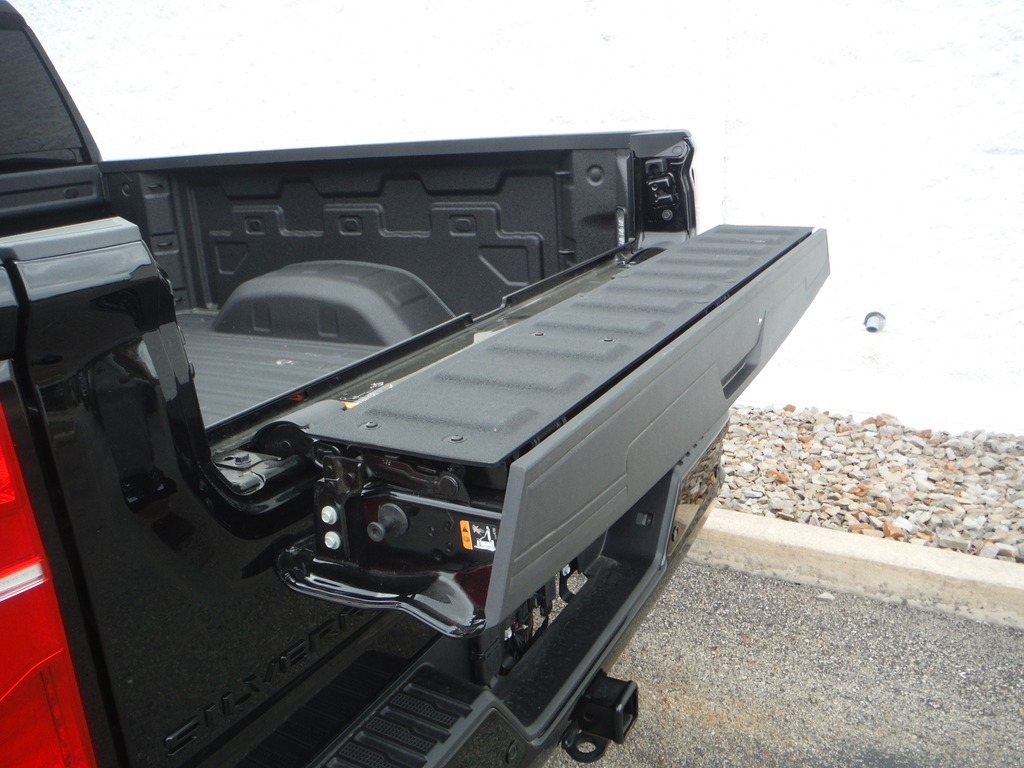 2026 Chevrolet Silverado 2500HD image 21