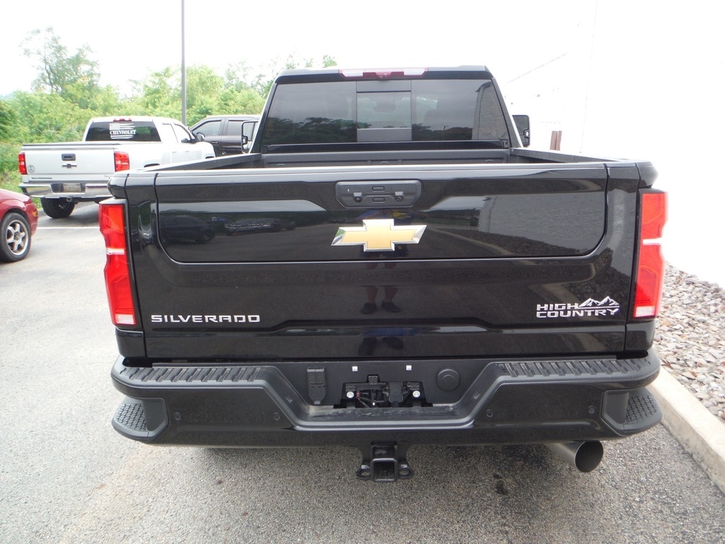 2026 Chevrolet Silverado 2500HD image 13
