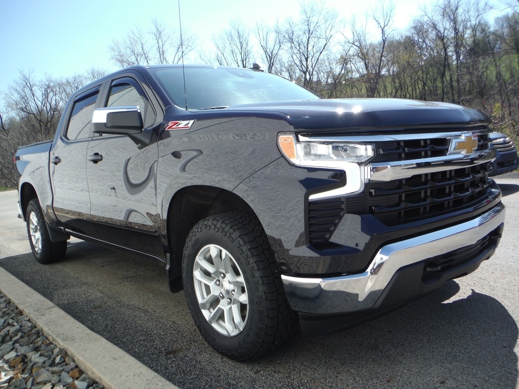 2023 Chevrolet Silverado 1500 image 8