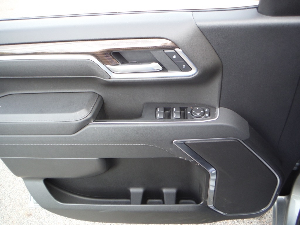 2026 Chevrolet Silverado 1500 image 16