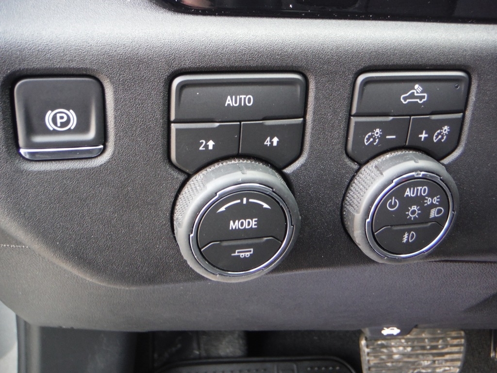 2026 Chevrolet Silverado 1500 image 18