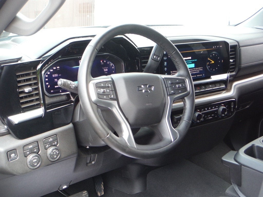 2026 Chevrolet Silverado 1500 image 17