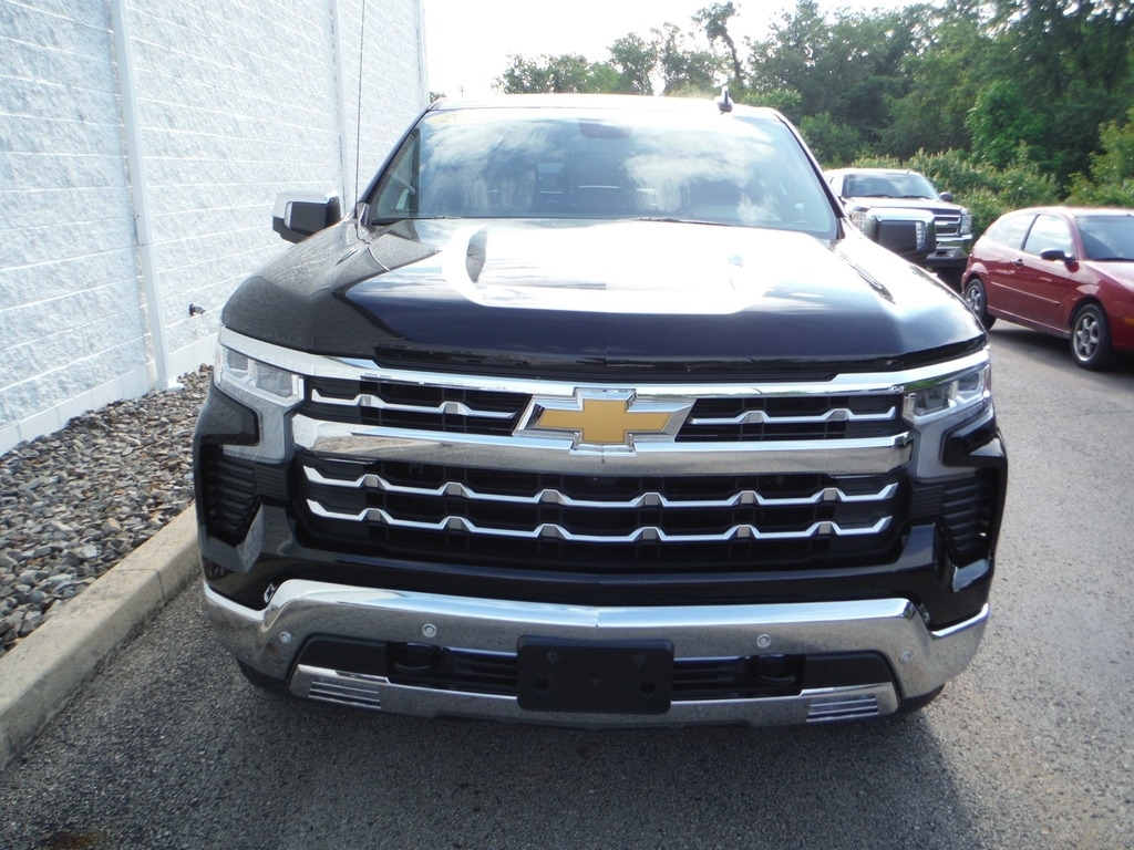 2025 Chevrolet Silverado 1500 image 8