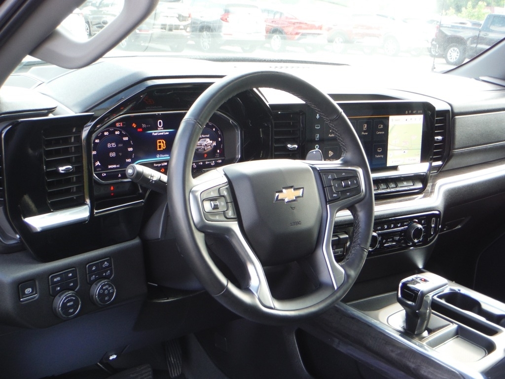2025 Chevrolet Silverado 1500 image 24