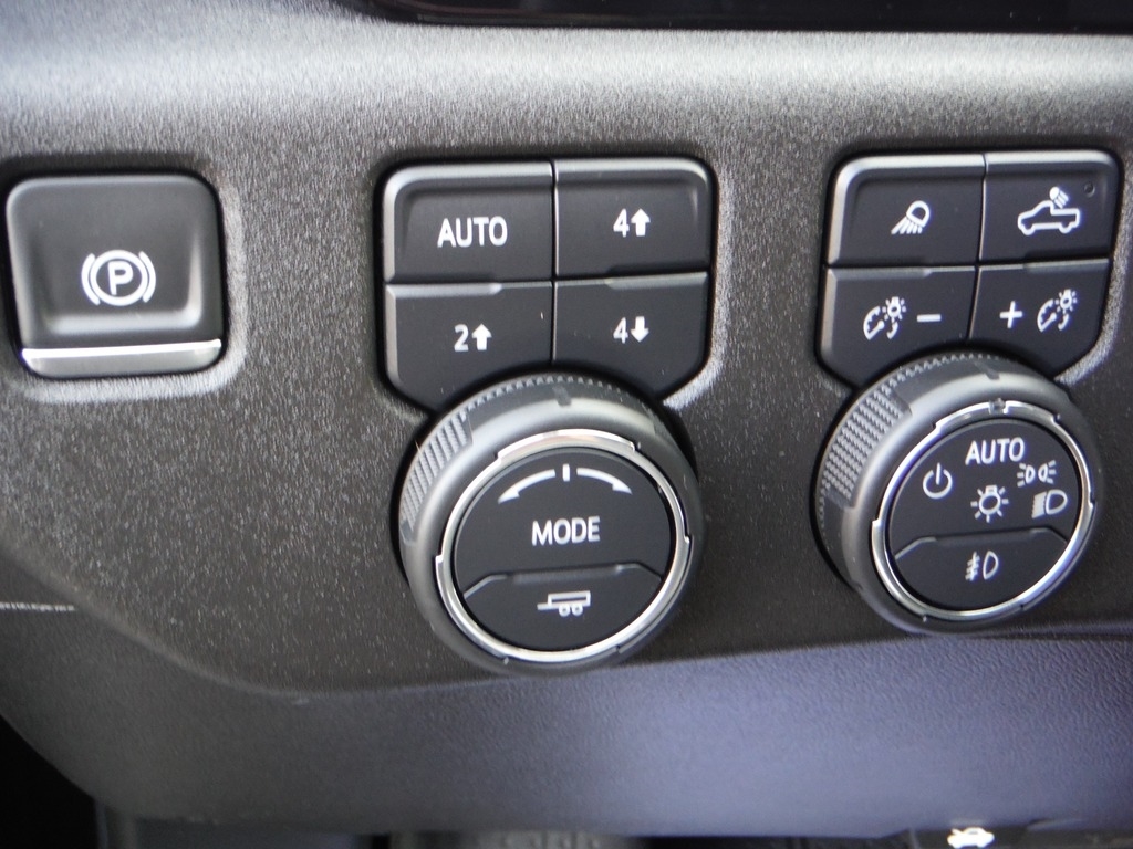 2025 Chevrolet Silverado 1500 image 26