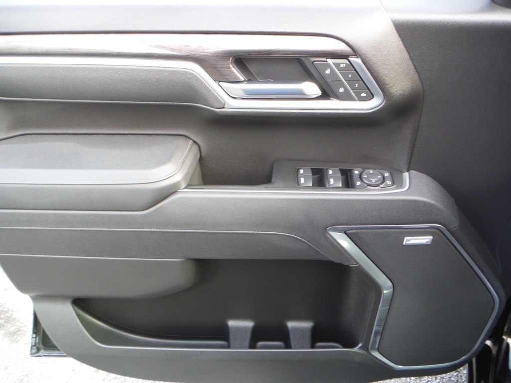 2025 Chevrolet Silverado 1500 image 30