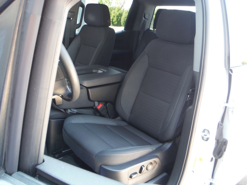 2024 Chevrolet Silverado 1500 image 28