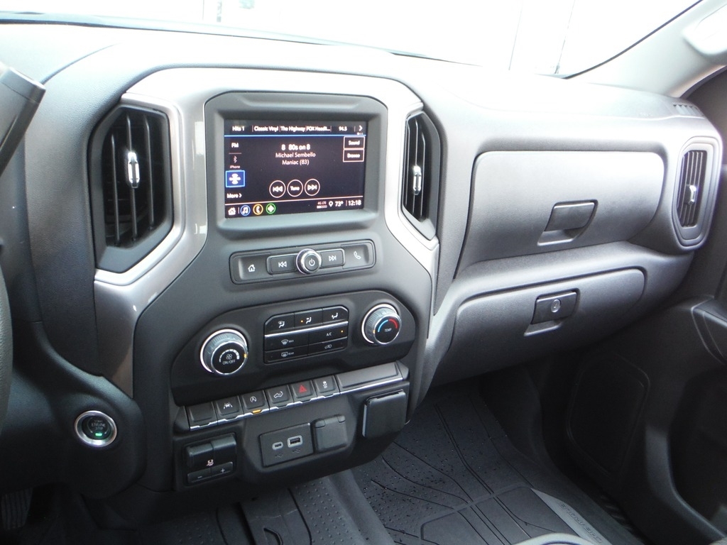 2024 Chevrolet Silverado 1500 image 33