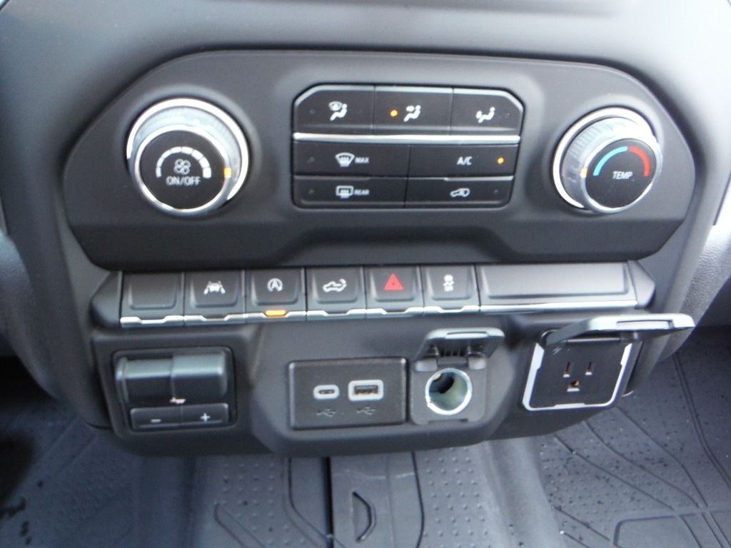 2024 Chevrolet Silverado 1500 image 35